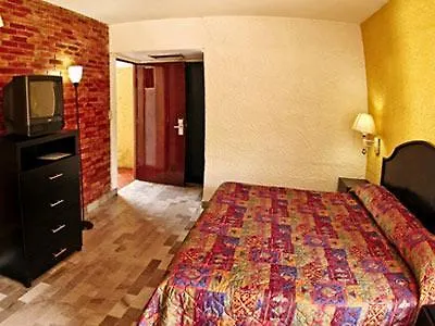 ***  Hotel Azteca Inn Mazatlán México